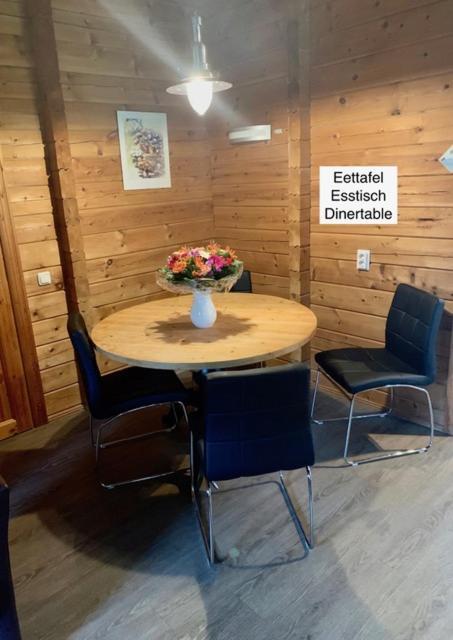 2 Bedroom Fins Chalet Gramsbergen Eksteriør billede